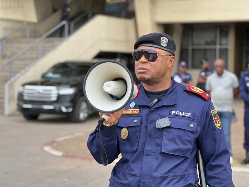 Kinshasa : la police lance l’opération « Kanga Kanga » pour traquer les criminels urbains