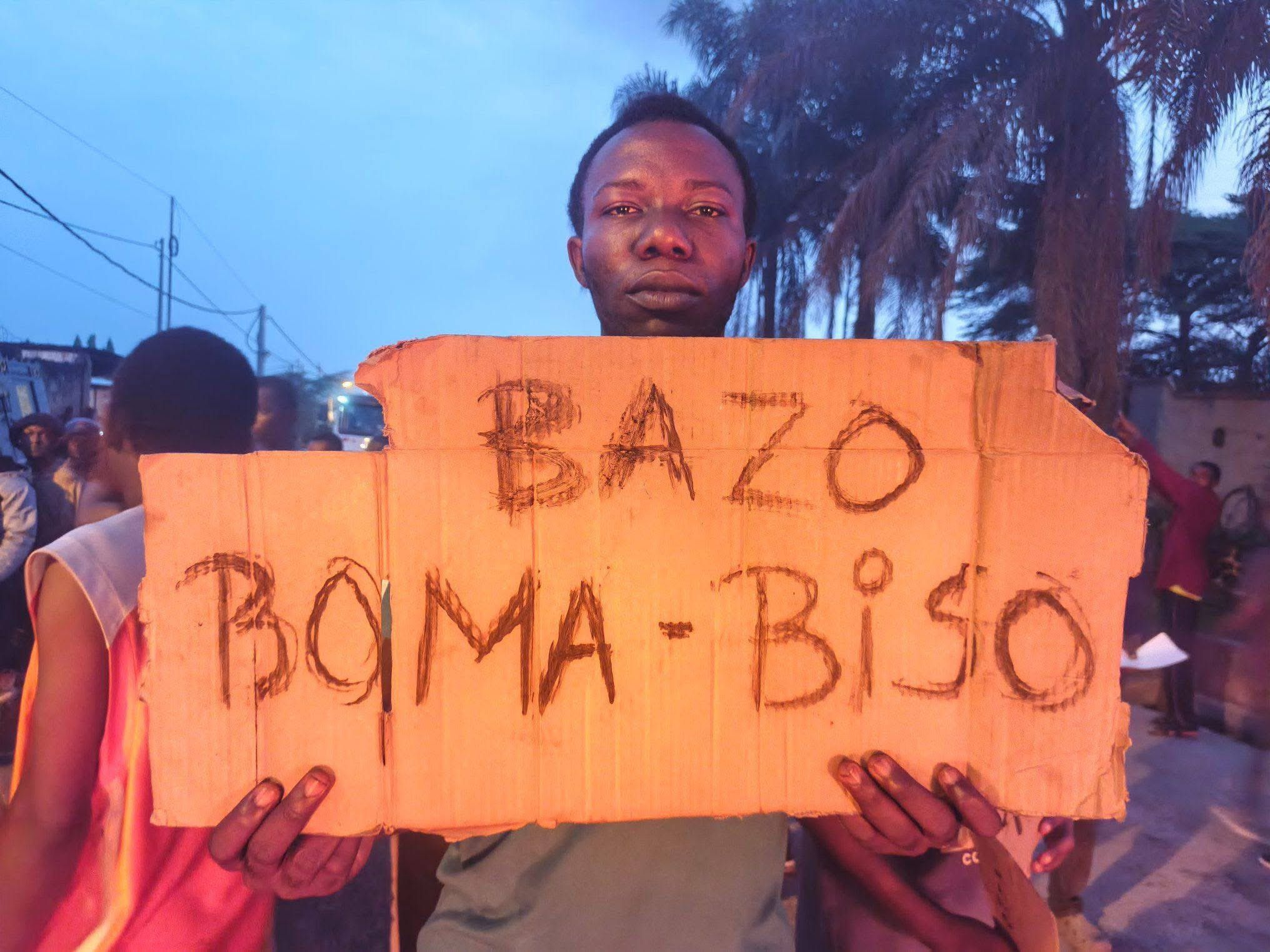 Kinshasa : les habitants de Maman Mobutu en Sit-in pour dénoncer l’insécurité meurtrière à Mont-Ngafula