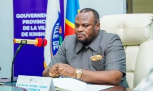 Kinshasa : l’opération d’identification des étrangers relance le débat sur la gouvernance et la sécurité