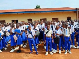 Haut-Uélé : la rentrée scolaire tourne au ralenti, entre peur d’Ebola et précarité des familles