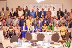 Transition juste en RDC : la justice environnementale au cœur d’une table ronde à Kinshasa